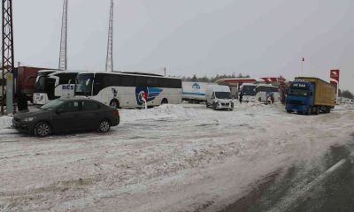 Sivas’ta yollar ulaşıma kapatıldı