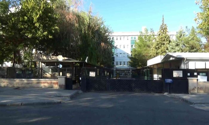 Tahir Elçi cinayetinde incelenen hard disk boş çıktı, dönemin Başbakanı Davutoğlu’nun tanık olarak dinlenme talebi reddedildi