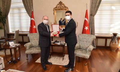 Cumhurbaşkanlığı Yatırım Ofisi Başkanı Dağlıoğlu Vali Karadeniz’i ziyaret etti