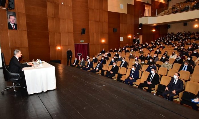 Malatya’da okullarda alınacak önlemlerle ilgili toplantı yapıldı